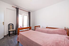 Apartments Valy 6 Center Novalja