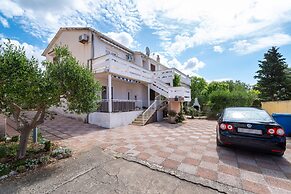 Apartments Valy 6 Center Novalja