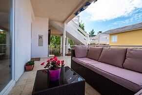 Apartments Valy 6 Center Novalja