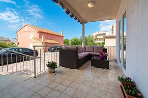 Apartments Valy 6 Center Novalja