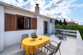 Apartments Valy 5 Center Novalja