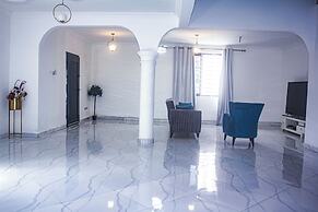 Exclusive Villa in 5 Hideout East Legon