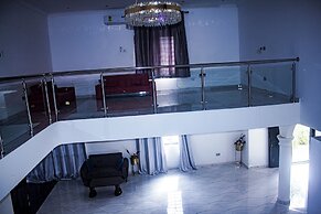 Exclusive Villa in 5 Hideout East Legon