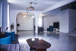 Exclusive Villa in 5 Hideout East Legon