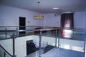 Exclusive Villa in 5 Hideout East Legon