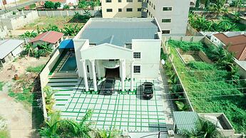 Exclusive Villa in 5 Hideout East Legon