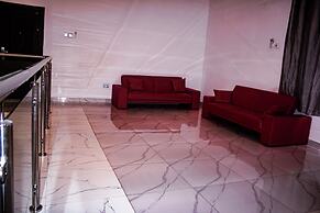 Exclusive Villa in 5 Hideout East Legon