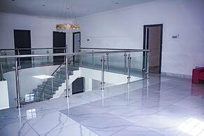 Exclusive Villa in Hideout East Legon