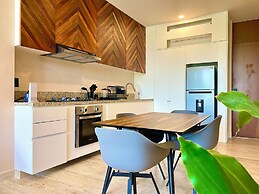 Noom by Andiani Travel