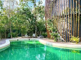 Noom by Andiani Travel