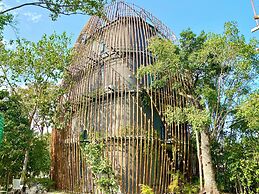 Noom by Andiani Travel