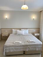 Mermaid Apart Otel Cafe