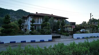 Mermaid Apart Otel Cafe