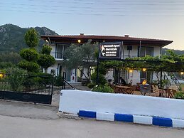 Mermaid Apart Otel Cafe