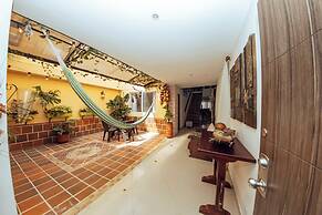 EDIFICIO SANTO TOMAS By Morada Bros.