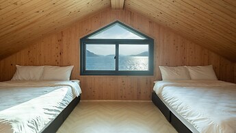 Yeosu Baraboda Ocean View Pension