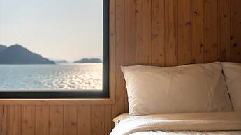 Yeosu Baraboda Ocean View Pension