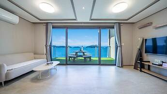 Yeosu Baraboda Ocean View Pension