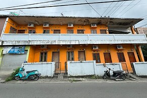 OYO 93989 Kost Indra