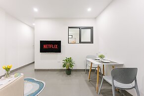 Cindy's Westlake Apartment