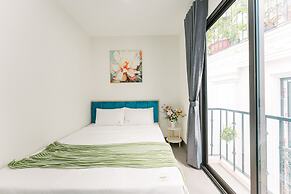 Cindy's Westlake Apartment