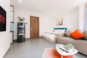 Cindy's Westlake Apartment