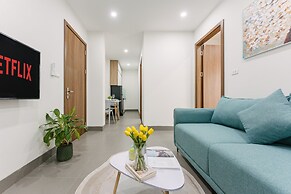 Cindy's Westlake Apartment