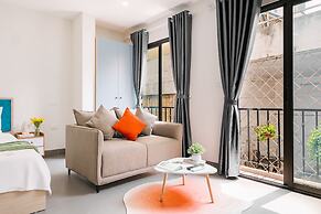 Cindy's Westlake Apartment