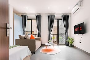 Cindy's Westlake Apartment