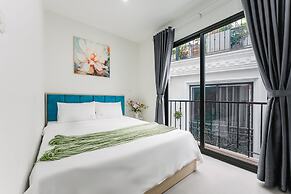 Cindy's Westlake Apartment