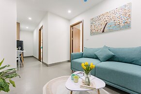 Cindy's Westlake Apartment