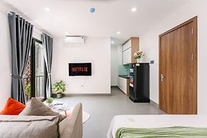 Cindy's Westlake Apartment