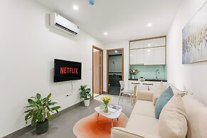 Cindy's Westlake Apartment