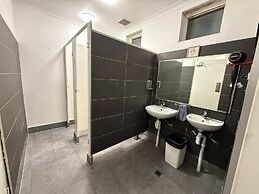 Wallaby Backpackers Hostel Perth - note - Valid passport required to c