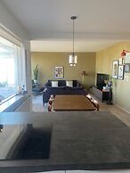Bright and Spacious 2 Bedroom Apartment in Rvk