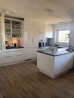 Bright and Spacious 2 Bedroom Apartment in Rvk