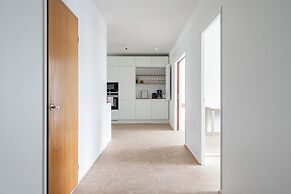 Modern 3BR Apartment with Best Location