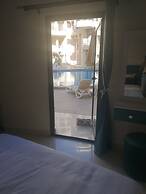 Chic Stylish Spacious Apt Poolside, Smarttv & Wifi