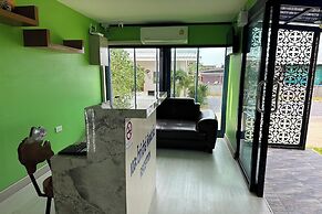 The White House P&N Hotel Chiang Rai