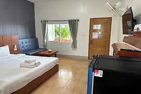 The White House P&N Hotel Chiang Rai