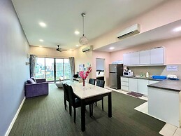 Capital O 90987 The Loft Residences Homestay @ Imago Shopping Mall 2
