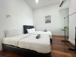 Capital O 90987 The Loft Residences Homestay @ Imago Shopping Mall 2
