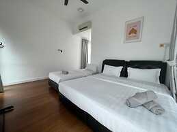 Capital O 90987 The Loft Residences Homestay @ Imago Shopping Mall 2