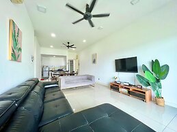 Capital O 90987 The Loft Residences Homestay @ Imago Shopping Mall 2