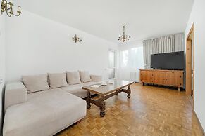 Modern Apartment Wrocław by Renters