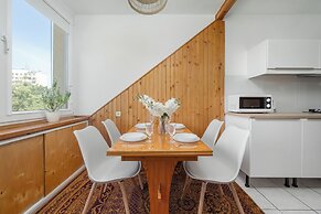 Modern Apartment Wrocław by Renters