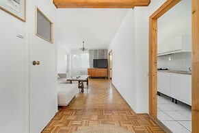 Modern Apartment Wrocław by Renters