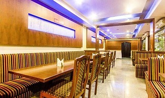 FabHotel Prime Rapid Lakme Executive