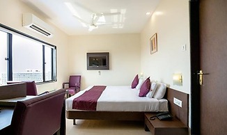 FabHotel Prime Sukh