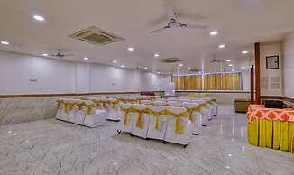 FabHotel Ten Eleven Grand